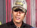 วี รับผิดนัวเนียสาวกลางคอนเสิร์ต