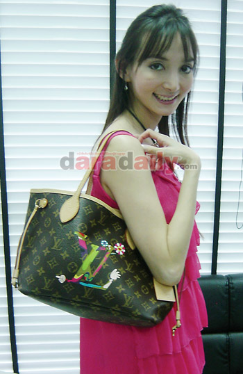 เปิดกระเป๋าว่าที่เจ้าสาว "แอนนี่-อนัญญา"