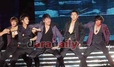 ยอดคอนเสิร์ต "SM Town" แฟนเพลงสุดประทับใจ