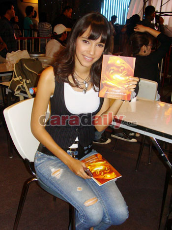 “มาริสา” โต้ ! พิมพ์หนังสือสะเดาะเคราะห์ล้างซวย 