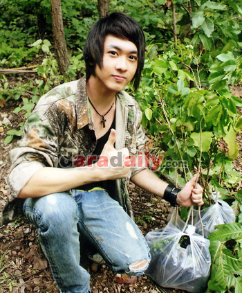 "นัททิว"สวนกระแส"เกย์"ปลูกป่าแนวใหม่ใน"สาระแน"