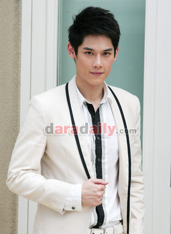 "กันต์ กันตถาวร"หล่อ..ร้าย...แร้งส์
