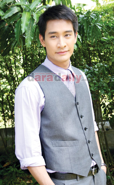 “ป้อง-ณวัฒน์” ทานอาหารให้ครบ 5 หมู่