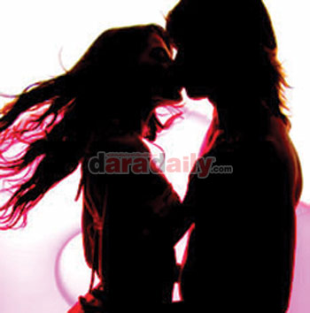 สาวหน้าไก่งวง...ยิ่งแก่ยิ่งเผ็ด