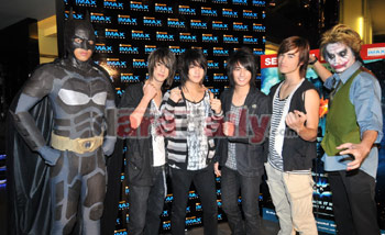 “The Dark Knight” "แบทแมน-อัศวินรัตติกาล"
