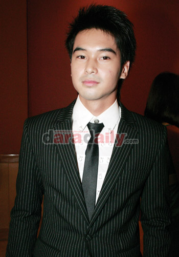 "อ๊อฟ"งง! กิ๊กกับ "หมออ้อย"