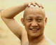 "ทศ 108 มงกุฏ" โดนรับน้องประเดิมพระเอกด้วยมีดโกน