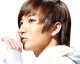 "อีทึก"วางไมค์เป็นนายแบบ