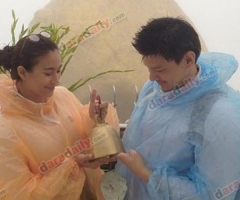"จุ๋ย" รับควง "หนาม" ไหว้พระ 9 วัดที่พม่า ยันยังไม่คิดเรื่องแต่ง "จุ๋ย" รับควง "หนาม" ไหว้พระ 9 วัดที่พม่า ยันยังไม่คิดเรื่องแต่ง
