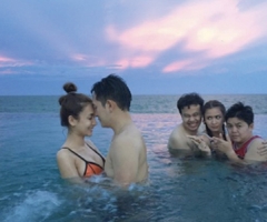 หวานสุดพลัง! "เนย" ควงสามีและแก๊งเพื่อนเที่ยวทะเลหลังแต่งงาน หวานสุดพลัง! "เนย" ควงสามีและแก๊งเพื่อนเที่ยวทะเลหลังแต่งงาน