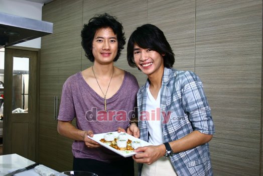 “เป้ สเลอ” เปิดใจเข้าครัวครั้งแรก!!  โชว์เมนูเด็ดเพื่อคุณแม่