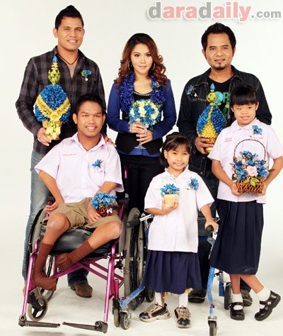 "หลวงไก่"นำทีมพรีเซนเตอร์วันคนพิการปี53