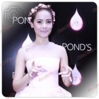 ญาญ่า มาร์ช ในชุดสีชมพูสุดฟรุ้งฟริ้ง