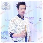 "เจมส์ มาร์" ออกงานในชุดสุดเท่ 