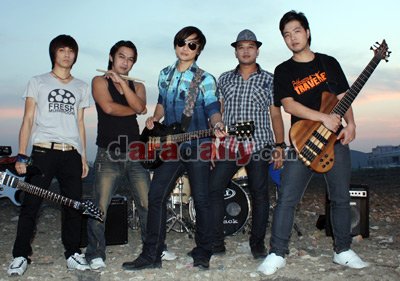 พรุ่งนี้ก็เช้าแล้วของไทยธุลี เพลงให้กำลังใจผู้ประสบภัย