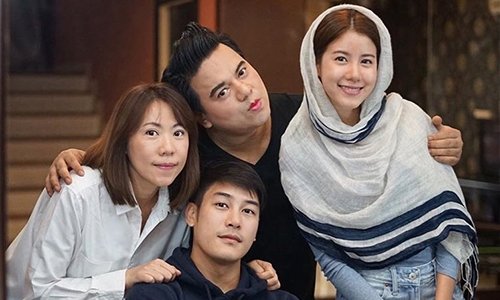 "เคน" พา "เอสเธอร์" ไปสวัสดีปีใหม่และเยี่ยม “เอ ศุภชัย” นักปั้นคนสำคัญ