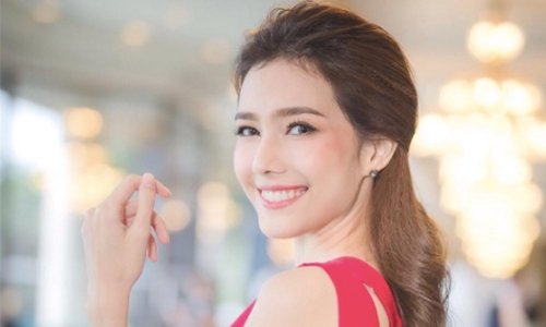 เปิดประวัติ “แนท ณัฐชา" หรือ “พิมพ์เพทาย" ใน “คู่ซ่ารสแซ่บ"