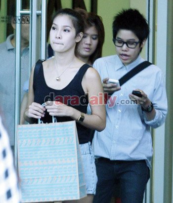 "ปาย-สิตางศุ์"สวยเลือกได้ควงทอมฆ่าเวลา