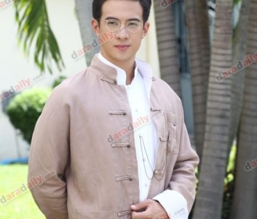 "เจมส์ มาร์ - ญาญ่า" นำทีมบวงสรวงกลิ่นกาสะลอง ณ ช่องสามหนองแขม