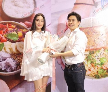 “เมย์ พิชญ์นาฏ" แฮปปี้เปิดตัวคบ "เอ็ดดี้ วริศ" ไม่ปฏิเสธใช้สถานะแฟน