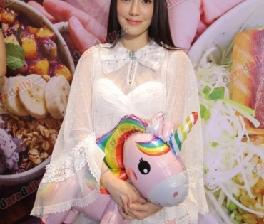 “เมย์ พิชญ์นาฏ" แฮปปี้เปิดตัวคบ "เอ็ดดี้ วริศ" ไม่ปฏิเสธใช้สถานะแฟน