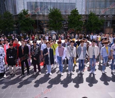 บรรยากาศงาน The Longest Runway@Icon Siam