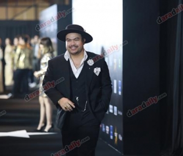 เหล่าดาราตบเท้าเดิน Black carpet งานประกาศรางวัล daradaily Awards ครั้งที่ 8