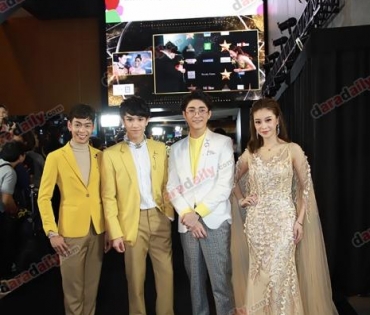 เหล่าดาราตบเท้าเดิน Black carpet งานประกาศรางวัล daradaily Awards ครั้งที่ 8