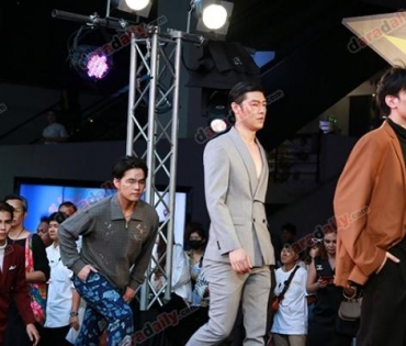 บรรยากาศงาน The Longest Runway@Icon Siam