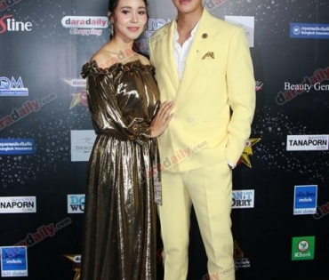 เหล่าดาราตบเท้าเดิน Black carpet งานประกาศรางวัล daradaily Awards ครั้งที่ 8