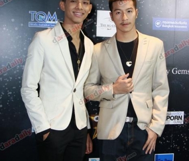 เหล่าดาราตบเท้าเดิน Black carpet งานประกาศรางวัล daradaily Awards ครั้งที่ 8