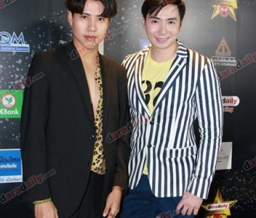 เหล่าดาราตบเท้าเดิน Black carpet งานประกาศรางวัล daradaily Awards ครั้งที่ 8