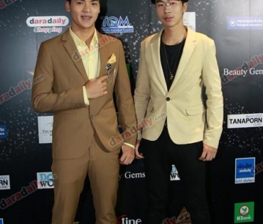 เหล่าดาราตบเท้าเดิน Black carpet งานประกาศรางวัล daradaily Awards ครั้งที่ 8