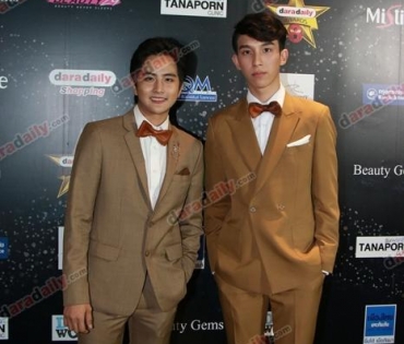 เหล่าดาราตบเท้าเดิน Black carpet งานประกาศรางวัล daradaily Awards ครั้งที่ 8