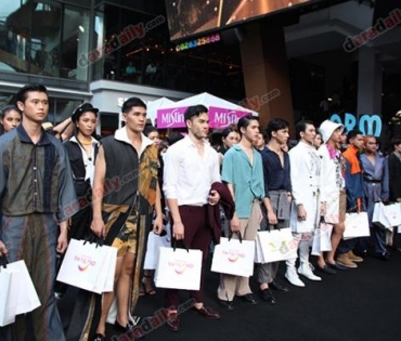 บรรยากาศงาน The Longest Runway@Icon Siam