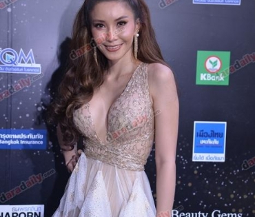 เหล่าดาราตบเท้าเดิน Black carpet งานประกาศรางวัล daradaily Awards ครั้งที่ 8