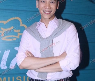 "เชียร์" น้ำตาซึม ครอบครัวโดนถล่มเหตุคบ "ไฮโซบิ๊ก" แฟนคลับไม่ปลื้ม