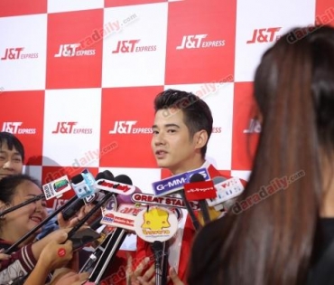 "มาริโอ้-เนย" เปิดตัว J&T Express