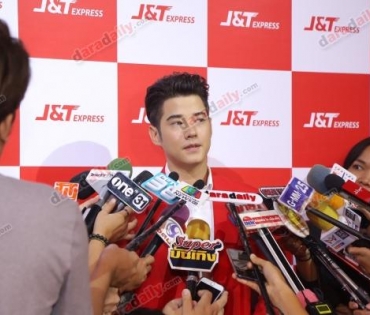 "มาริโอ้-เนย" เปิดตัว J&T Express