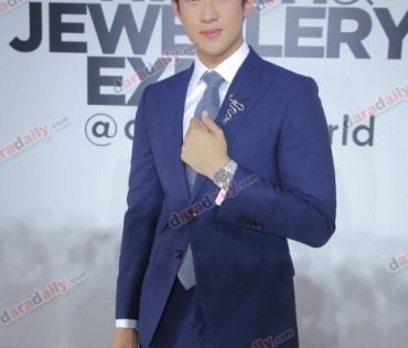 "ญาญ่า" ร่วมงาน Jewely