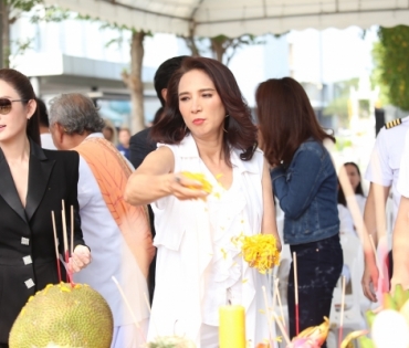 บวงสรวงละคร "ขอไปเกิดใหม่ใกล้ๆ เธอ"
