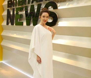 "คลาวเดีย" ร่วมรายการ darastory