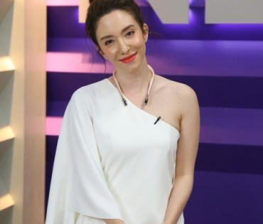 "คลาวเดีย" ร่วมรายการ darastory