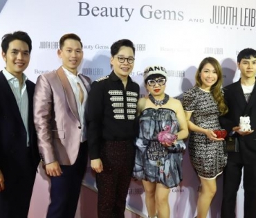 งานเดินแบบ beauty gems