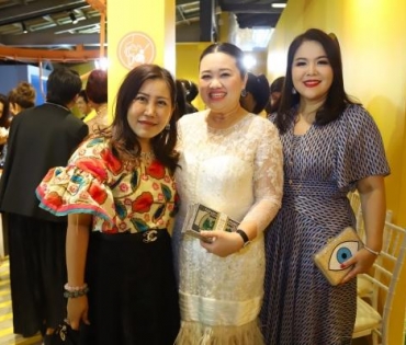 งานเดินแบบ beauty gems