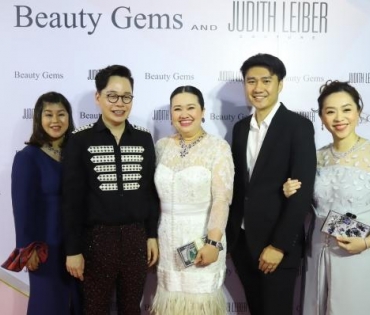 งานเดินแบบ beauty gems