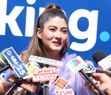 "มาร์กี้ ราศรี" งาน Booking