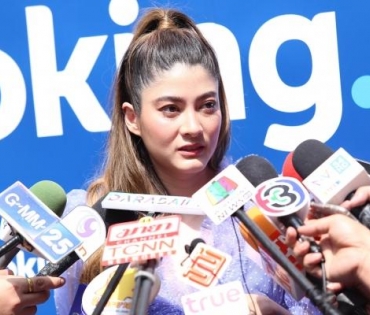 "มาร์กี้ ราศรี" งาน Booking
