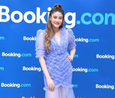 "มาร์กี้ ราศรี" งาน Booking