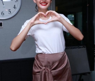 "มิกค์-โบว์" อัดเสียง